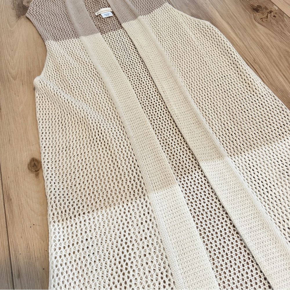 Collectioneighteen sleeveless hooded crochet bathing suit cover up cardigan - Picture 2 of 3
